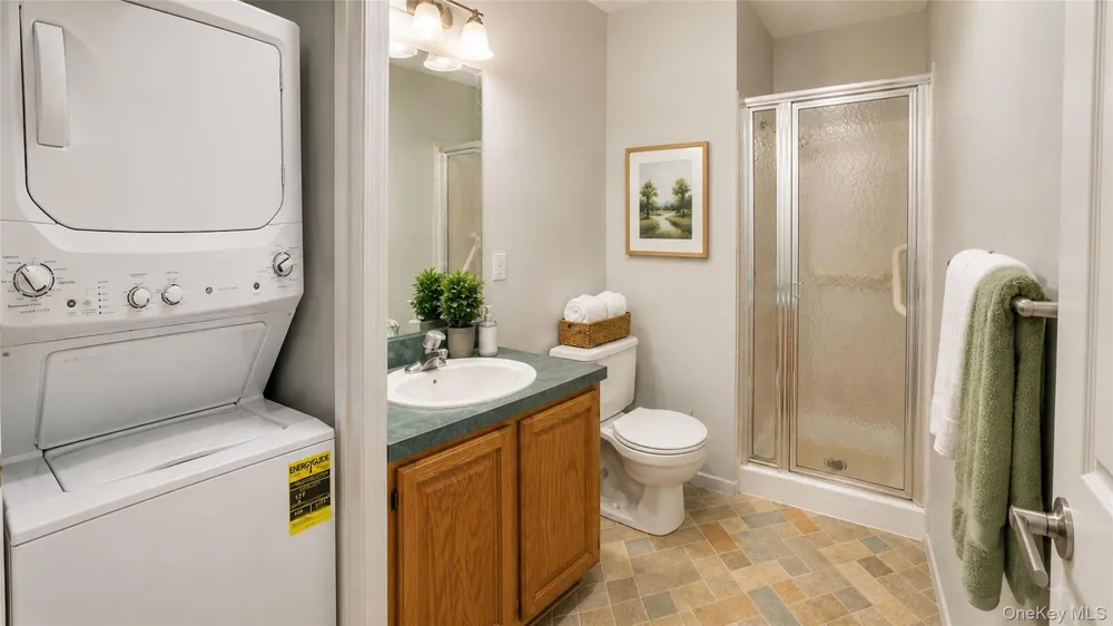 53 Village Circle E #E053 Manorville, NY 11949