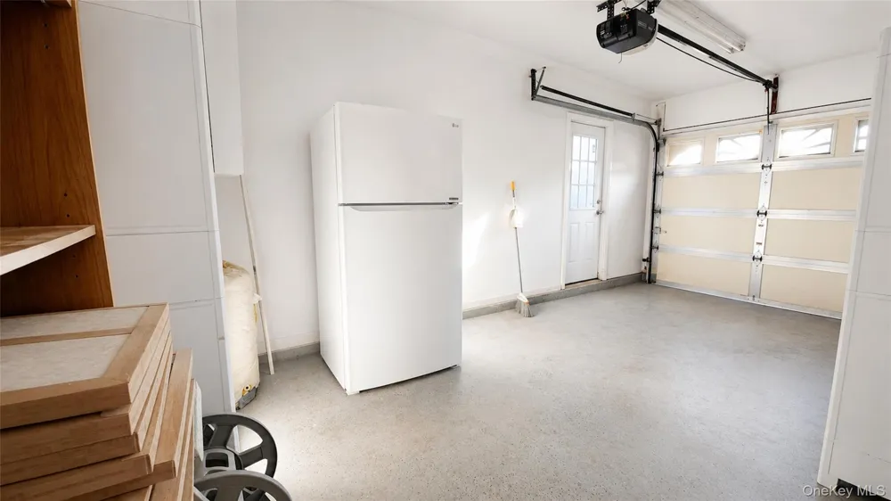 53 Village Circle E #E053 Manorville, NY 11949