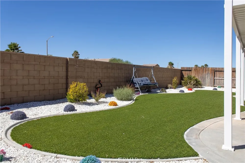 11553 Tatiana Adelanto, CA 92301