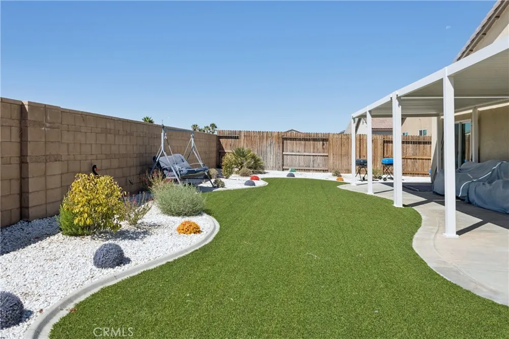 11553 Tatiana Adelanto, CA 92301