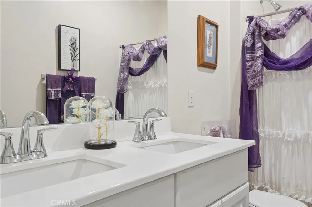 11553 Tatiana Adelanto, CA 92301
