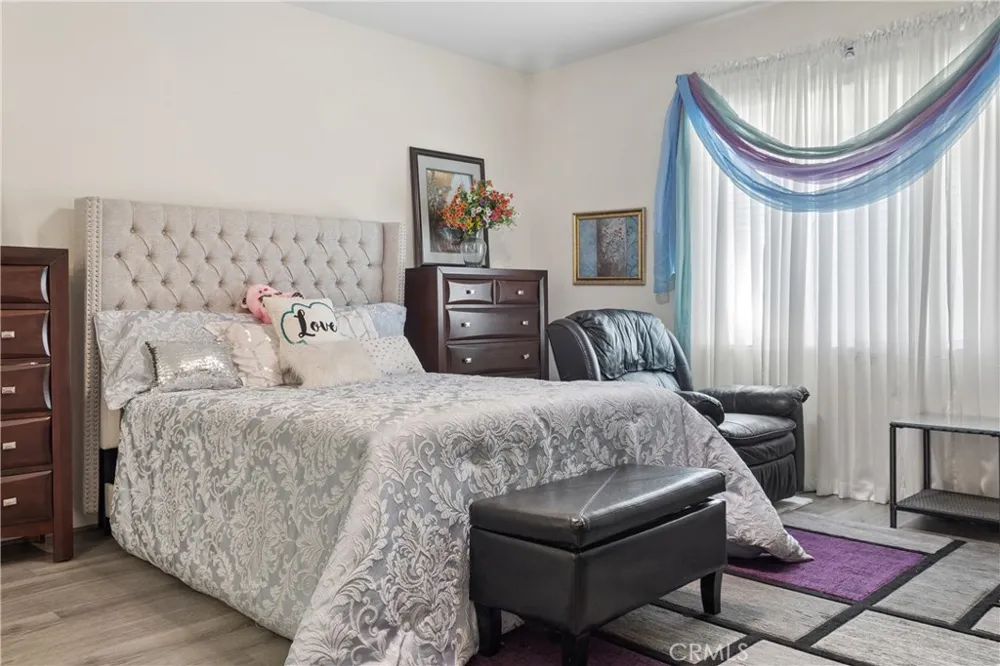 11553 Tatiana Adelanto, CA 92301