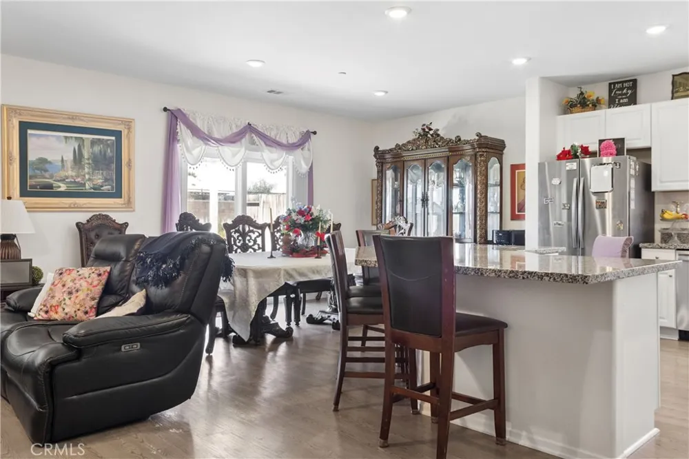 11553 Tatiana Adelanto, CA 92301