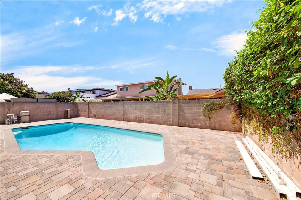 8321 Santa Margarita La Palma, CA 90623
