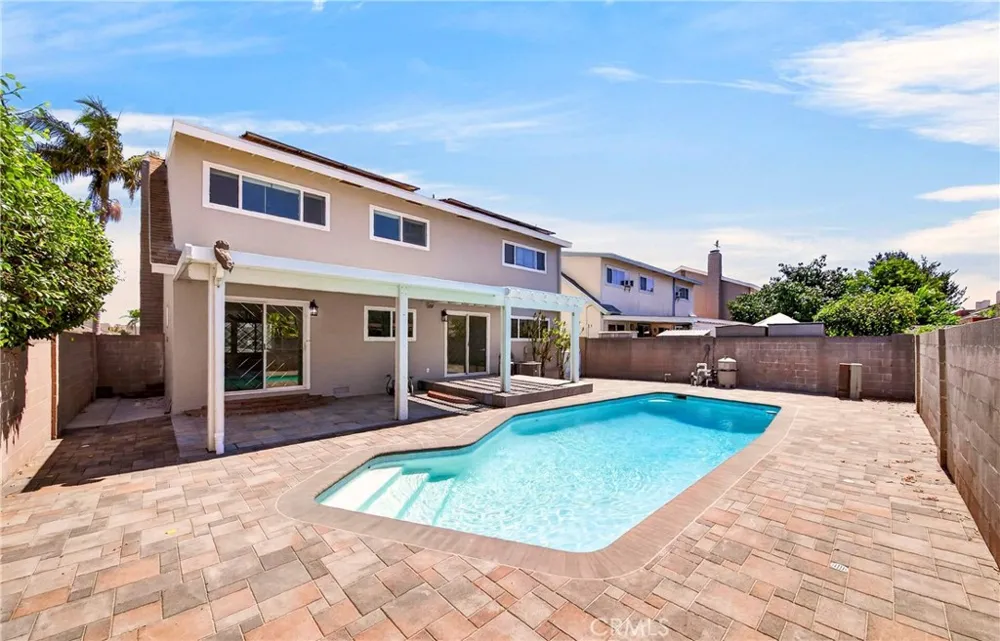 8321 Santa Margarita La Palma, CA 90623