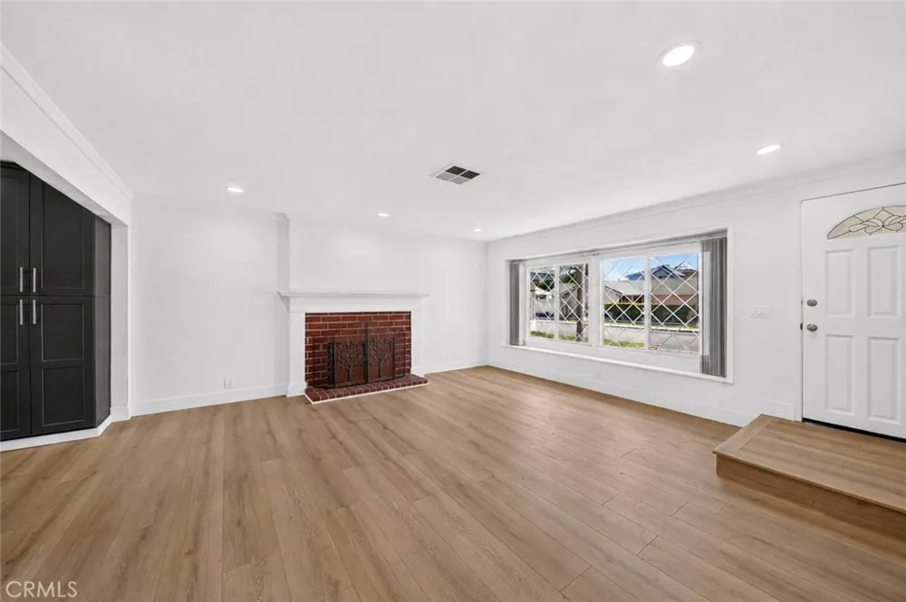 8321 Santa Margarita La Palma, CA 90623