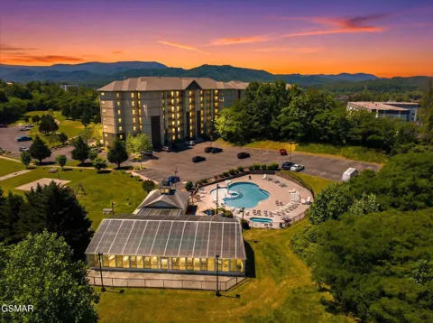 124 Plaza Drive #UNIT 3205