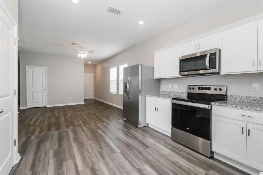 35483 EASTBROOK AVENUE Zephyrhills, FL 33541
