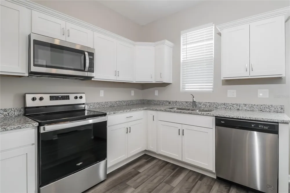 35483 EASTBROOK AVENUE Zephyrhills, FL 33541