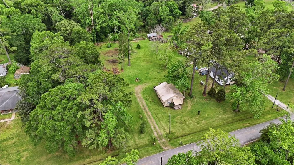 4618 Sherri Lane Crosby, TX 77532