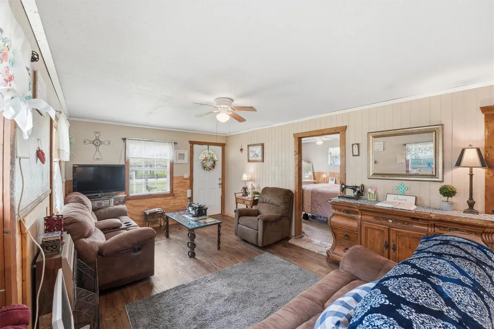 4618 Sherri Lane Crosby, TX 77532