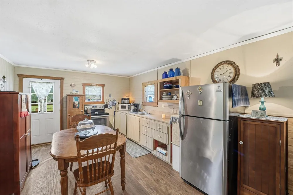 4618 Sherri Lane Crosby, TX 77532