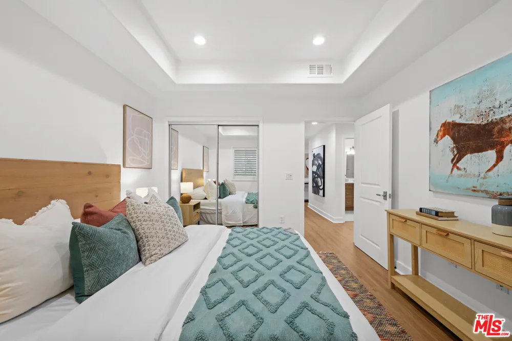 11115 Acama Street Studio City, CA 91602