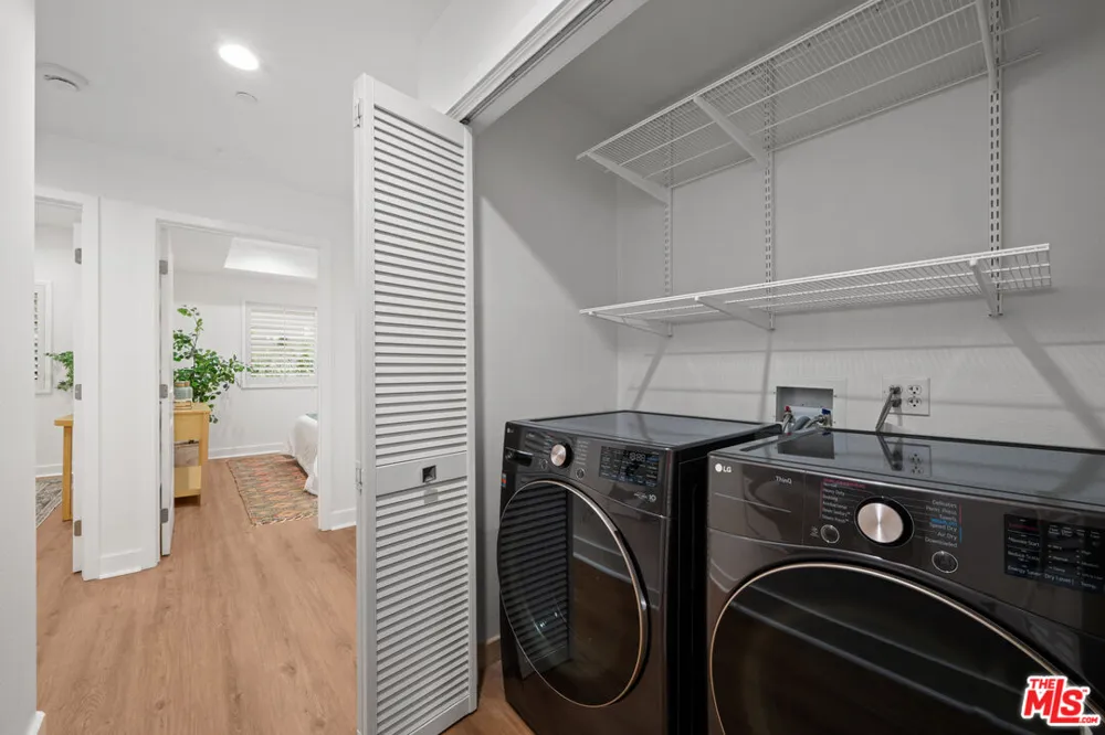 11115 Acama Street Studio City, CA 91602
