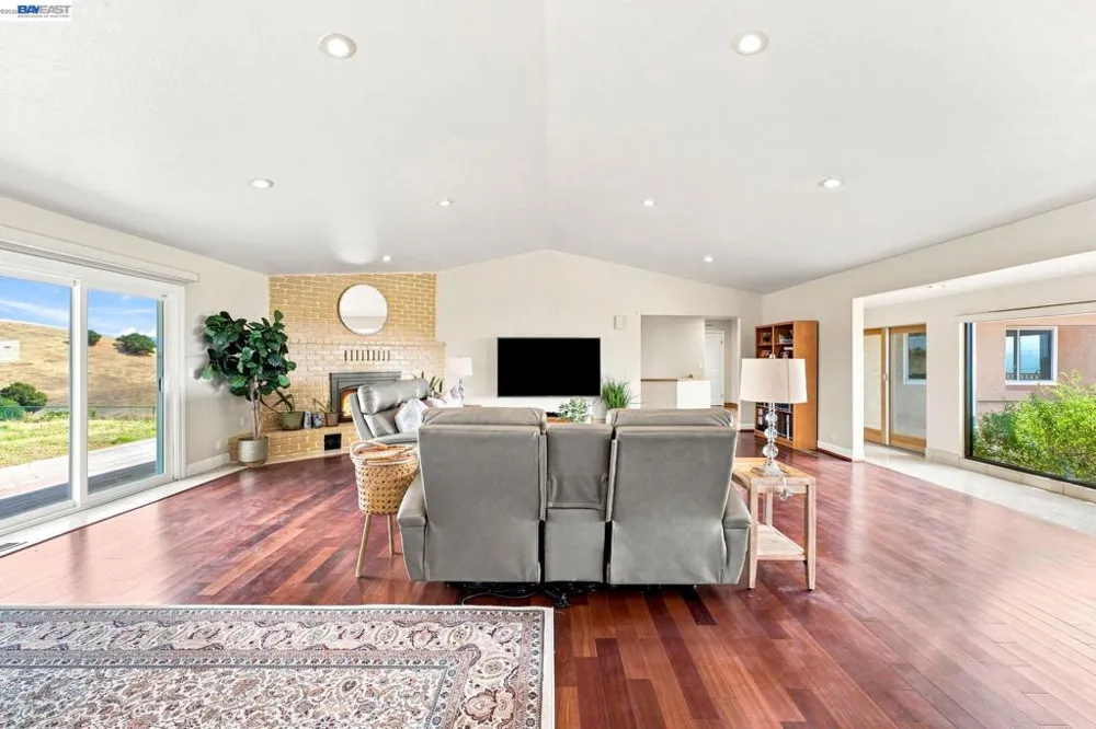 41794 Vargas Rd Fremont, CA 94539