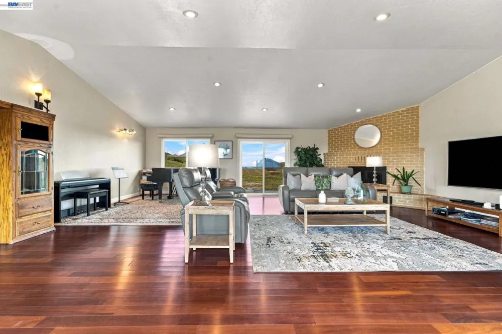 41794 Vargas Rd Fremont, CA 94539