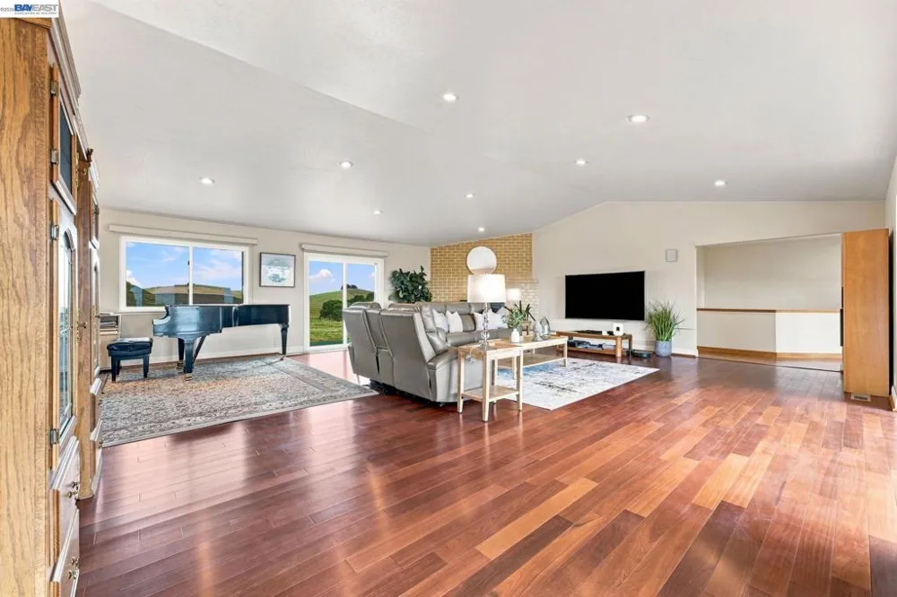 41794 Vargas Rd Fremont, CA 94539