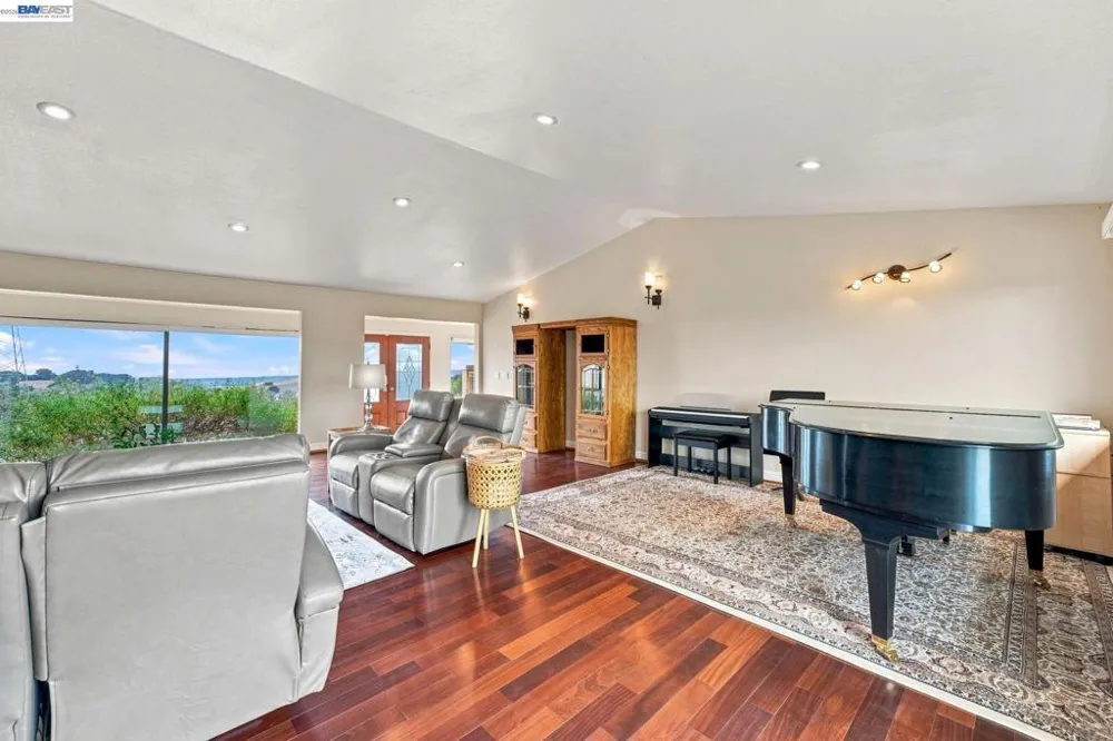 41794 Vargas Rd Fremont, CA 94539