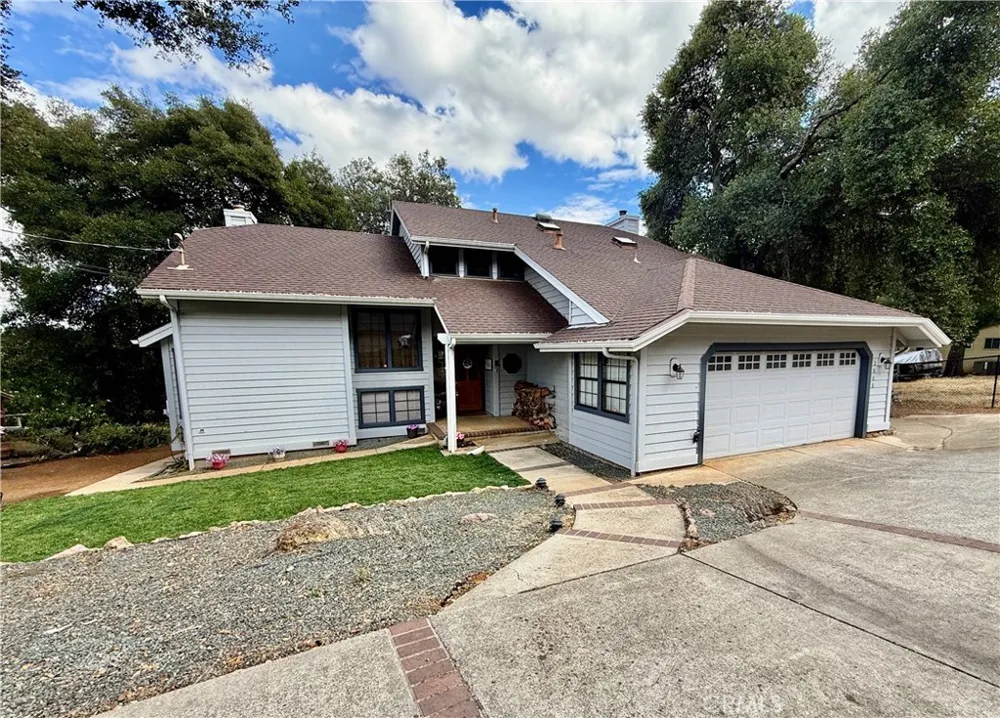 2808 Buckingham Dr Kelseyville, CA 95451