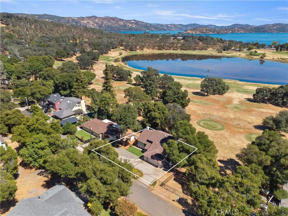 2808 Buckingham Dr Kelseyville, CA 95451