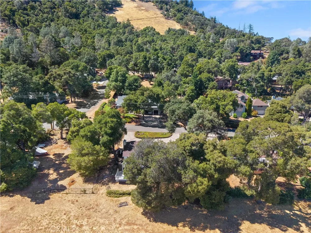 2808 Buckingham Dr Kelseyville, CA 95451