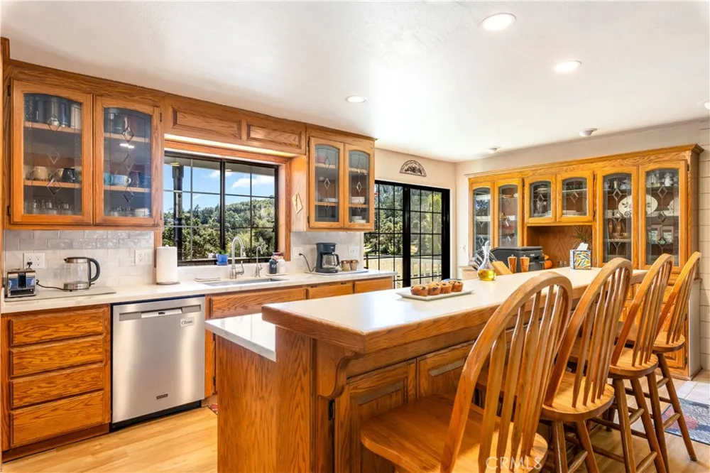 2808 Buckingham Dr Kelseyville, CA 95451