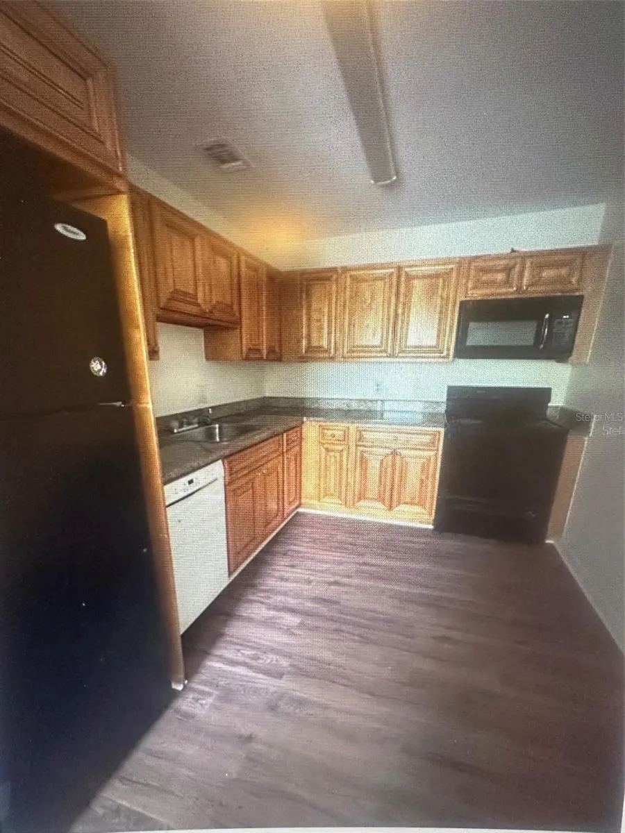 4007 VERSAILLES DRIVE #4007F Orlando, FL 32808