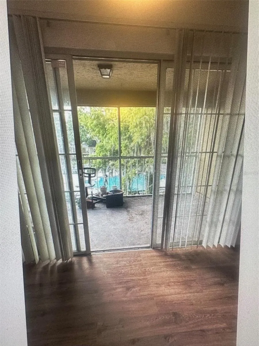 4007 VERSAILLES DRIVE #4007F Orlando, FL 32808