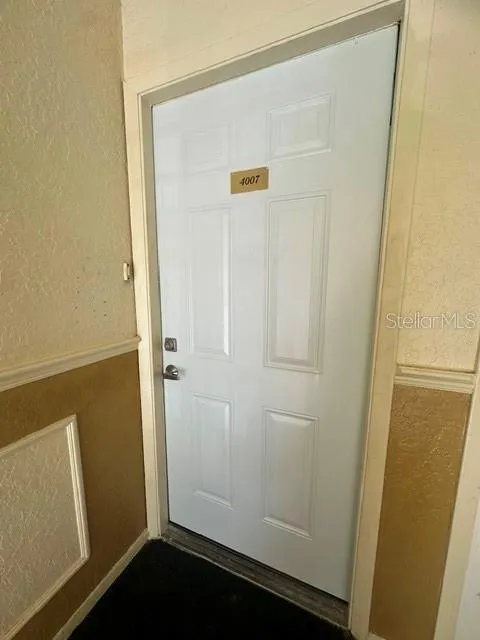 4007 VERSAILLES DRIVE #4007F Orlando, FL 32808