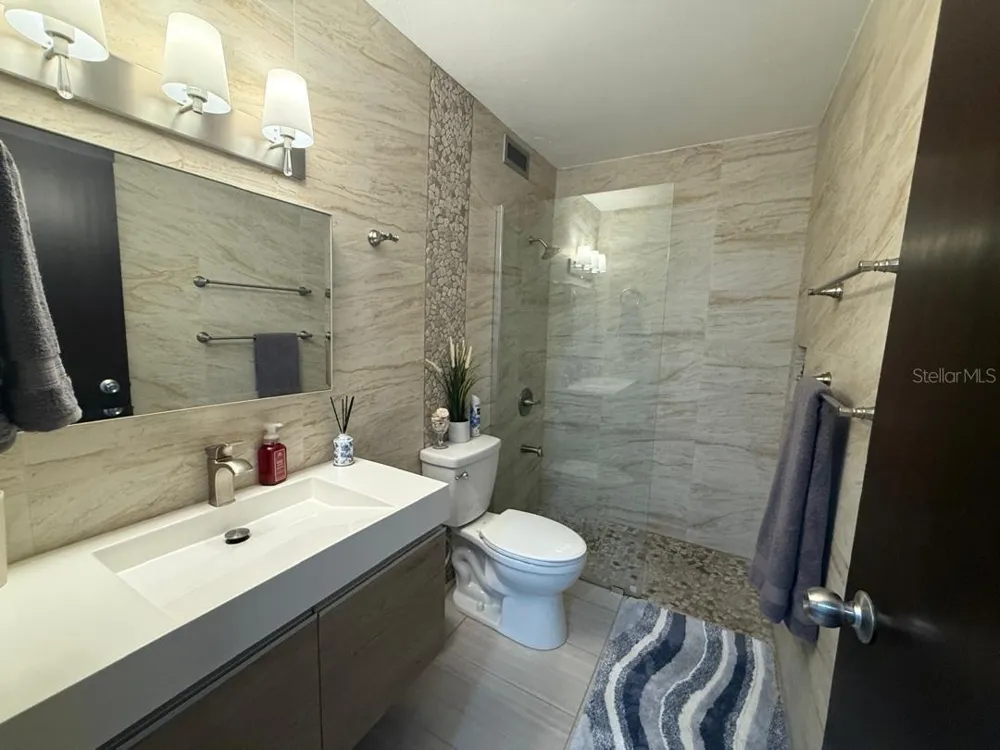 Isla Verde Avenue 3205 THE GALAXY #406 Carolina, PR 00979