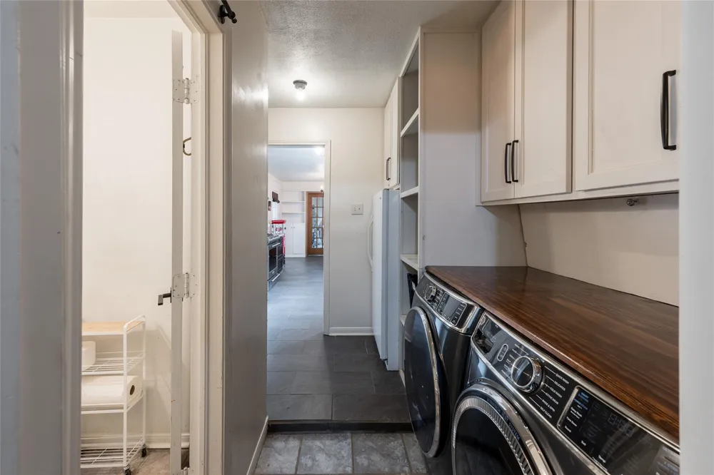 5501 Pecos Street Dickinson, TX 77539