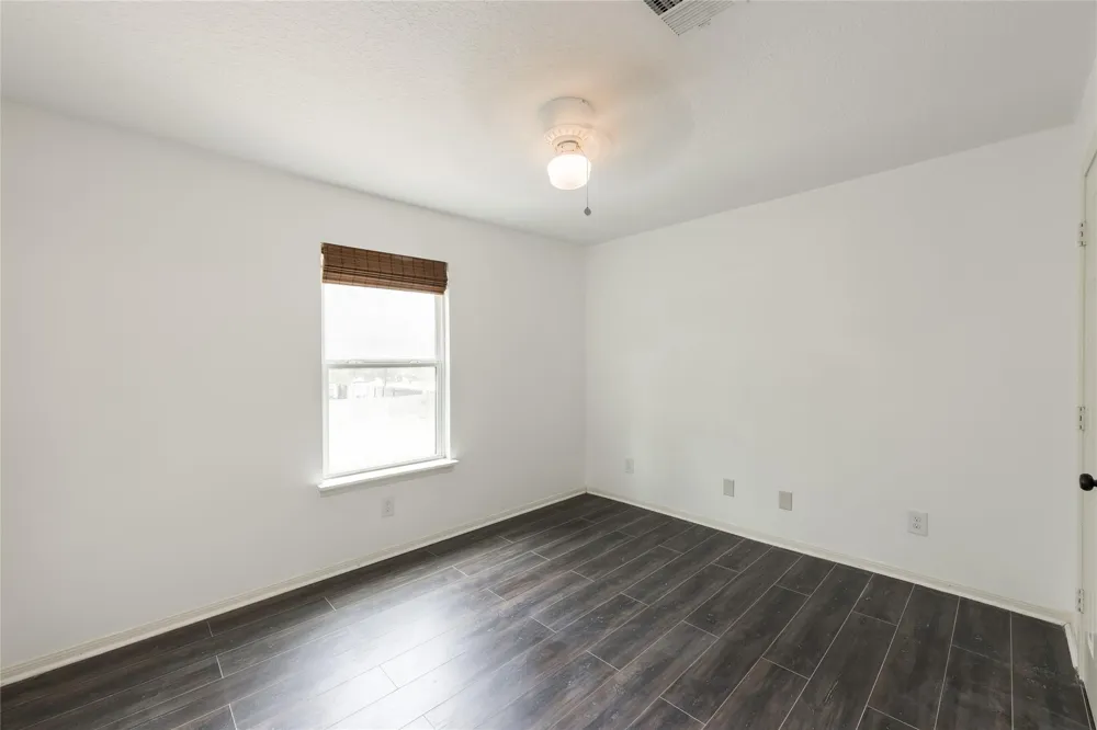5501 Pecos Street Dickinson, TX 77539