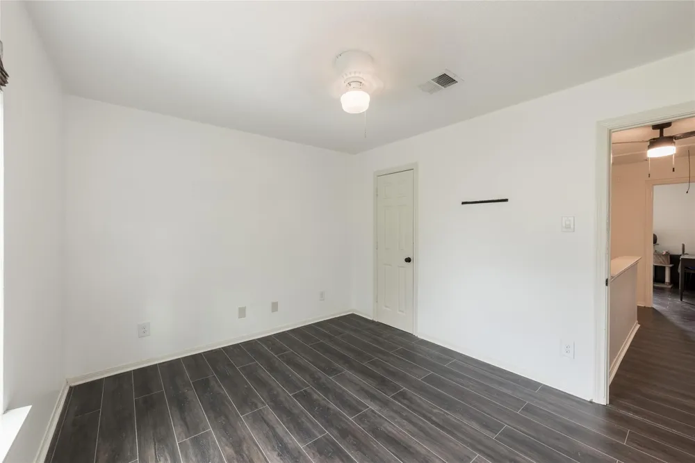 5501 Pecos Street Dickinson, TX 77539