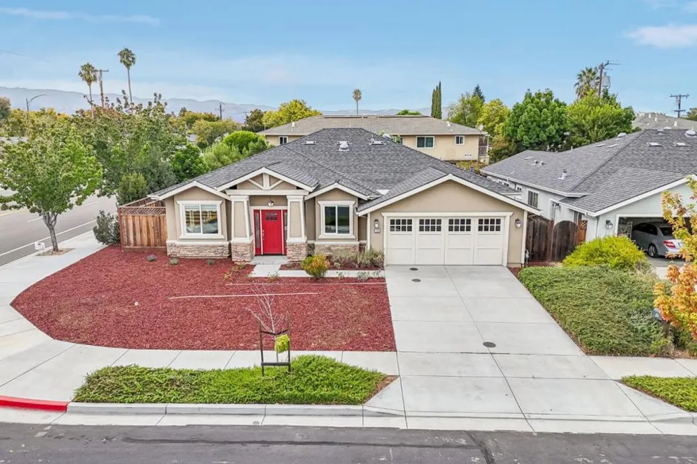 15 Colleen Way Campbell, CA 95008