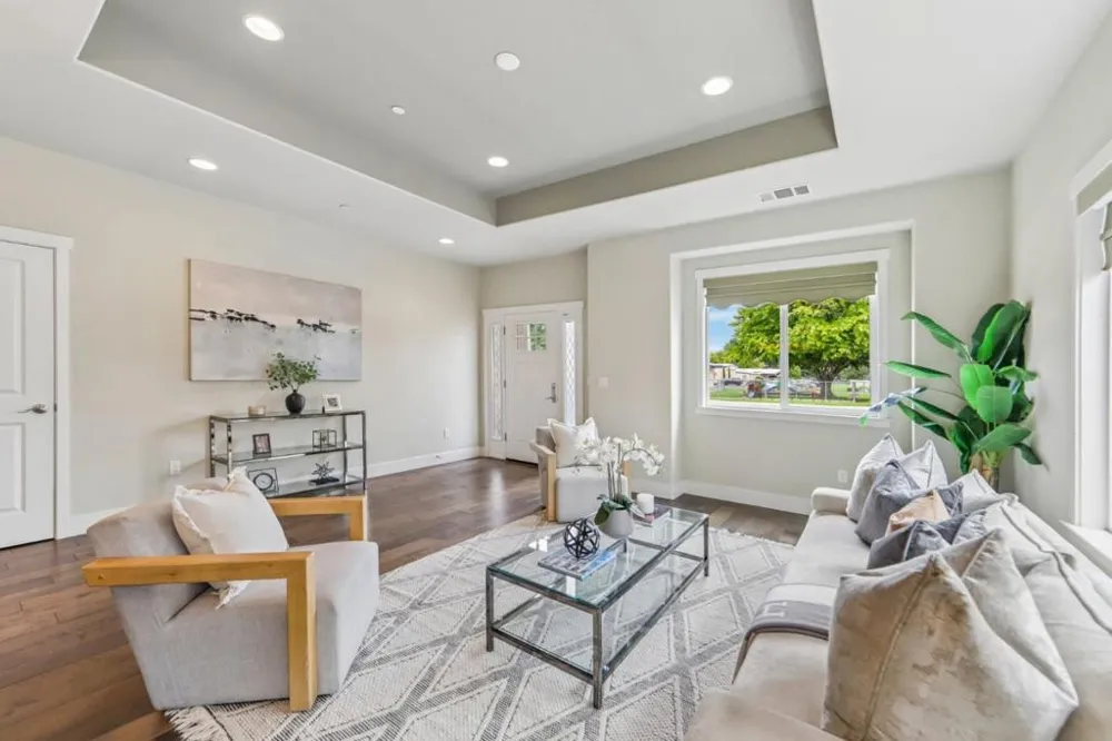 15 Colleen Way Campbell, CA 95008