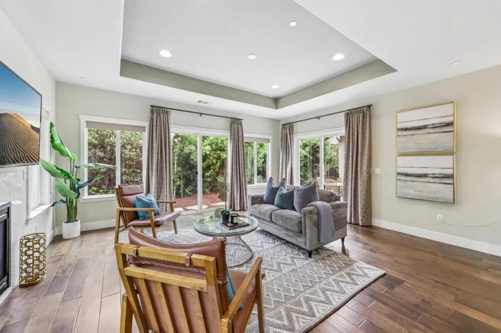 15 Colleen Way Campbell, CA 95008