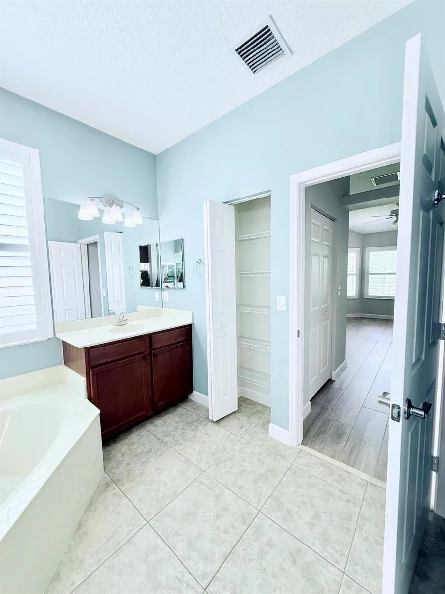 2753 W Brookfield Way Vero Beach, FL 32966