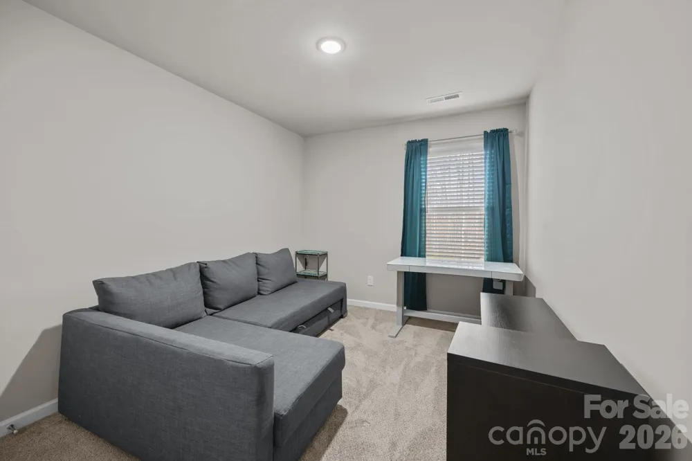8105 Alderton Lane Charlotte, NC 28215