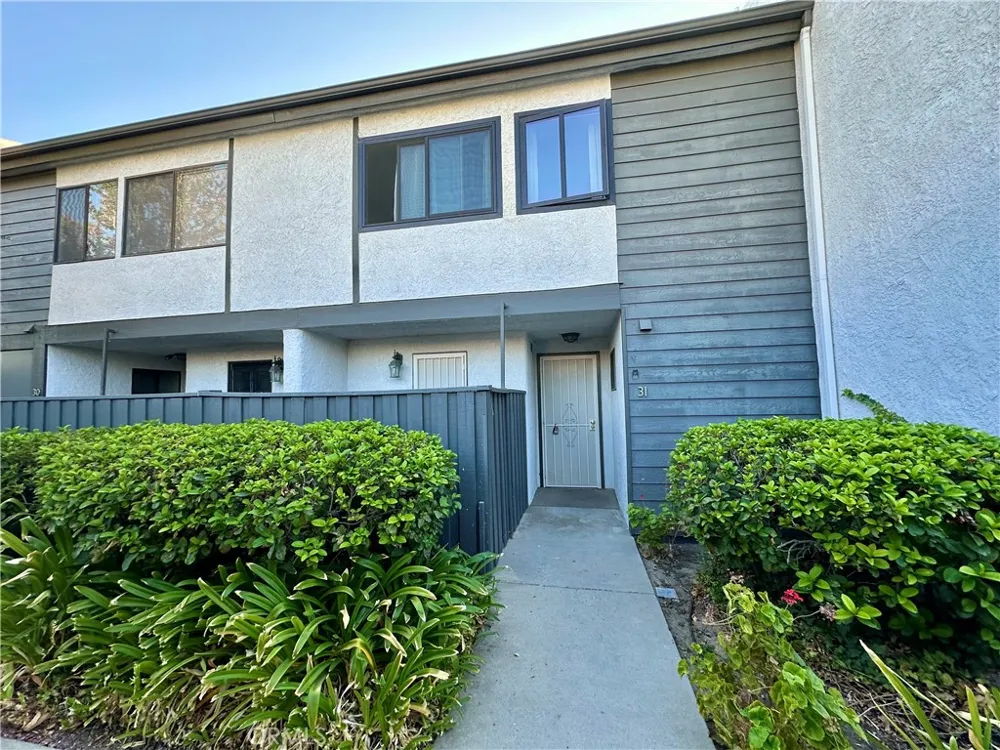 11311 Tampa Avenue #31 Porter Ranch, CA 91326
