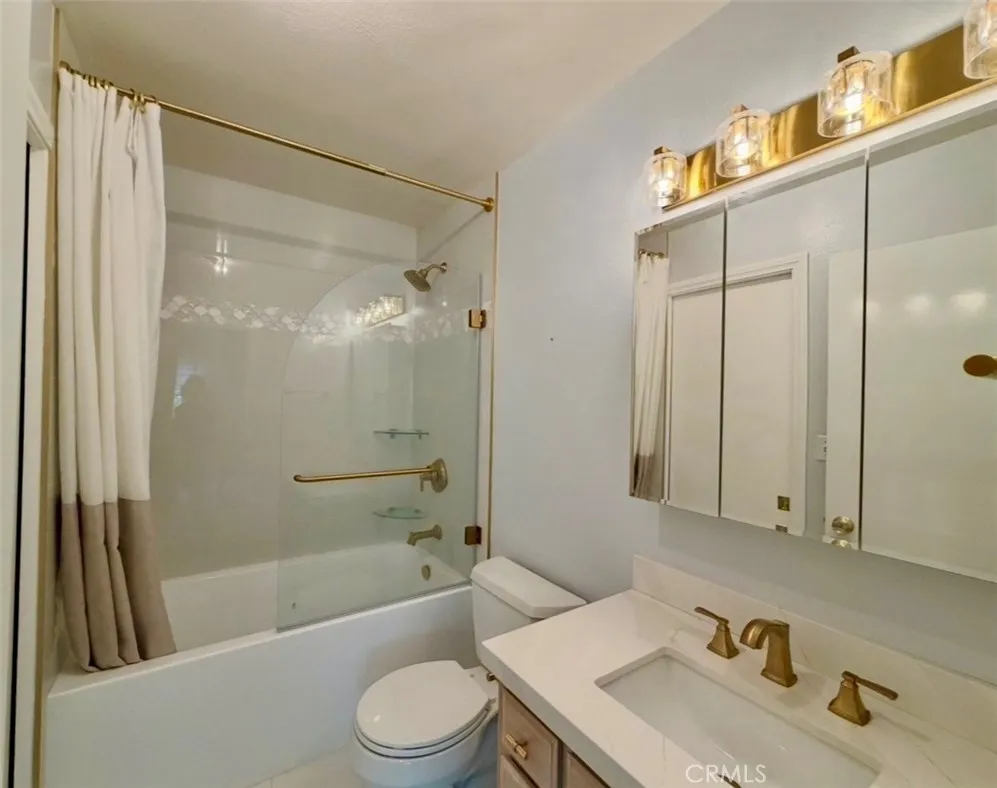 11311 Tampa Avenue #31 Porter Ranch, CA 91326