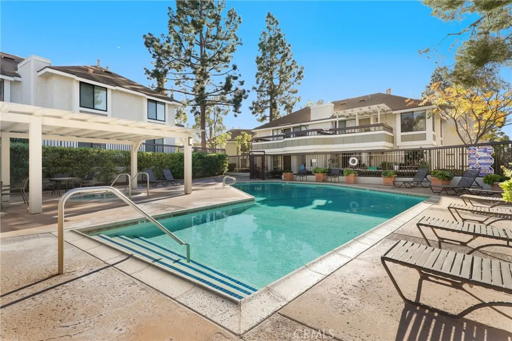 25701 View Pointe #8C Lake Forest, CA 92630