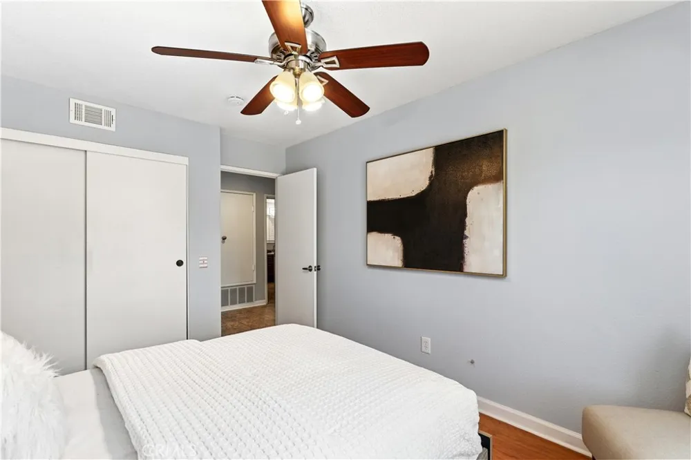 25701 View Pointe #8C Lake Forest, CA 92630