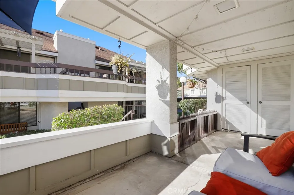 25701 View Pointe #8C Lake Forest, CA 92630