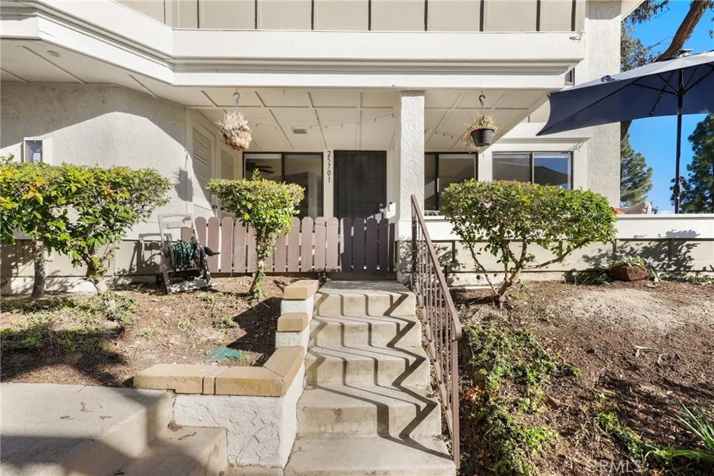 25701 View Pointe #8C Lake Forest, CA 92630