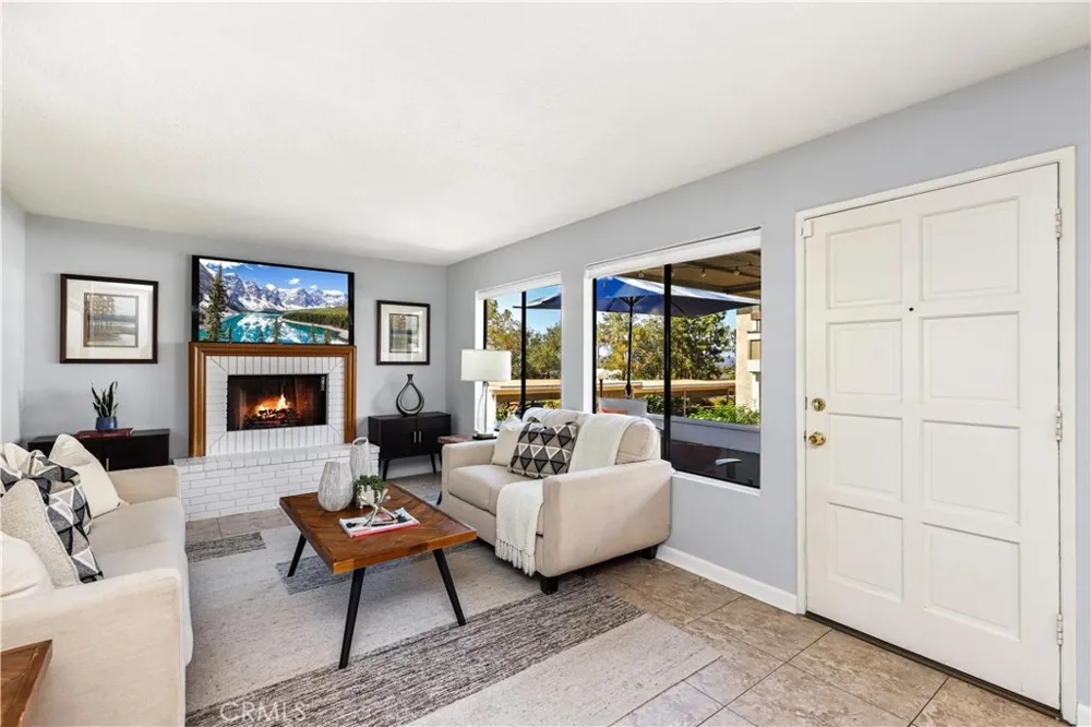 25701 View Pointe #8C Lake Forest, CA 92630