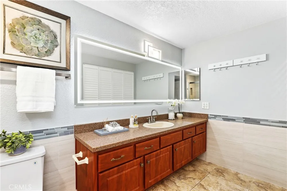 25701 View Pointe #8C Lake Forest, CA 92630