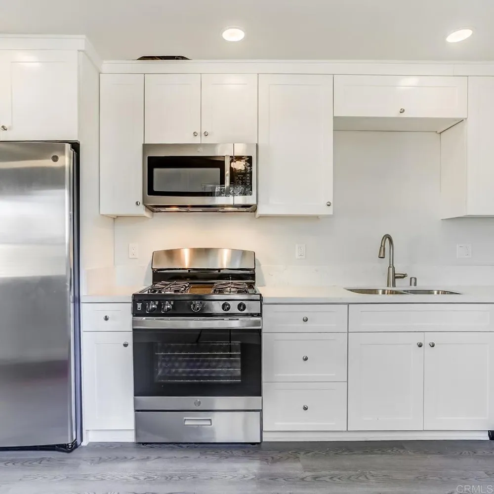1031 E Pennsylvania Avenue Escondido, CA 92025