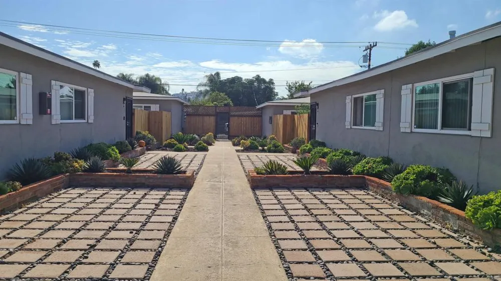 1031 E Pennsylvania Avenue Escondido, CA 92025