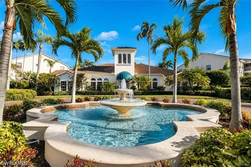 Saint Croix Lane #935 Naples, FL 34109