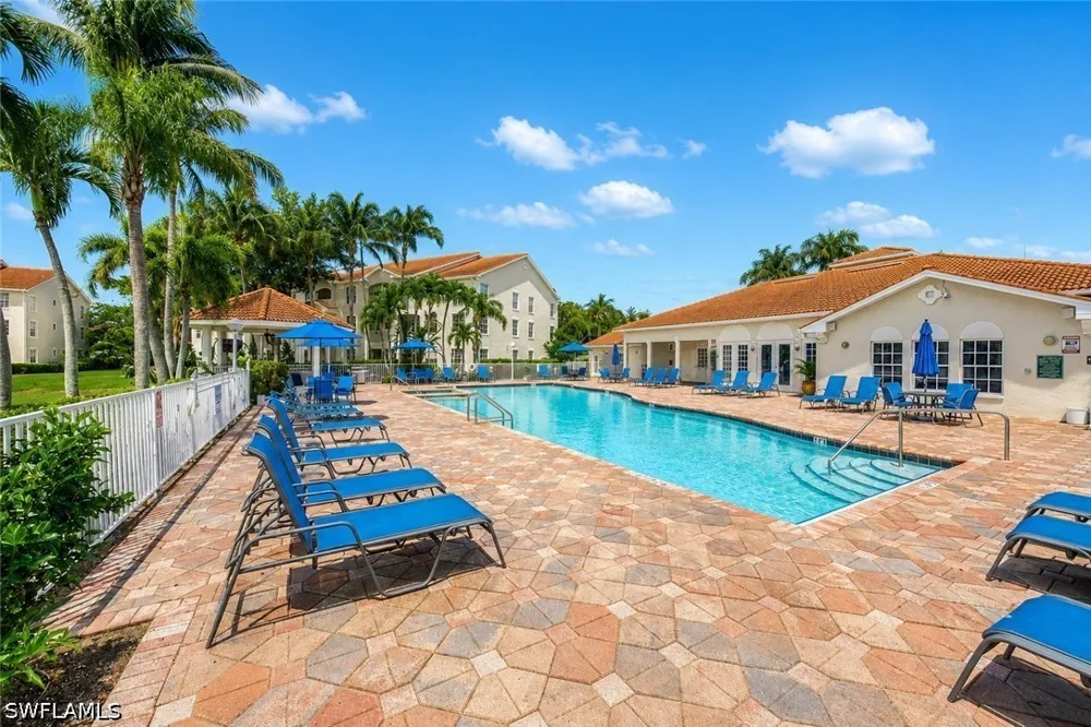 Saint Croix Lane #935 Naples, FL 34109